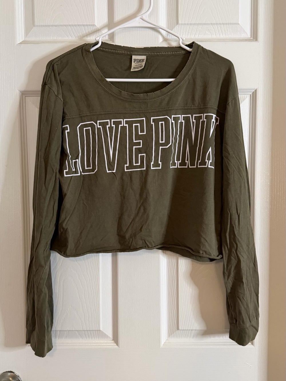 PINK Victoria's Secret Long Sleeve Cropped Tee in Olive